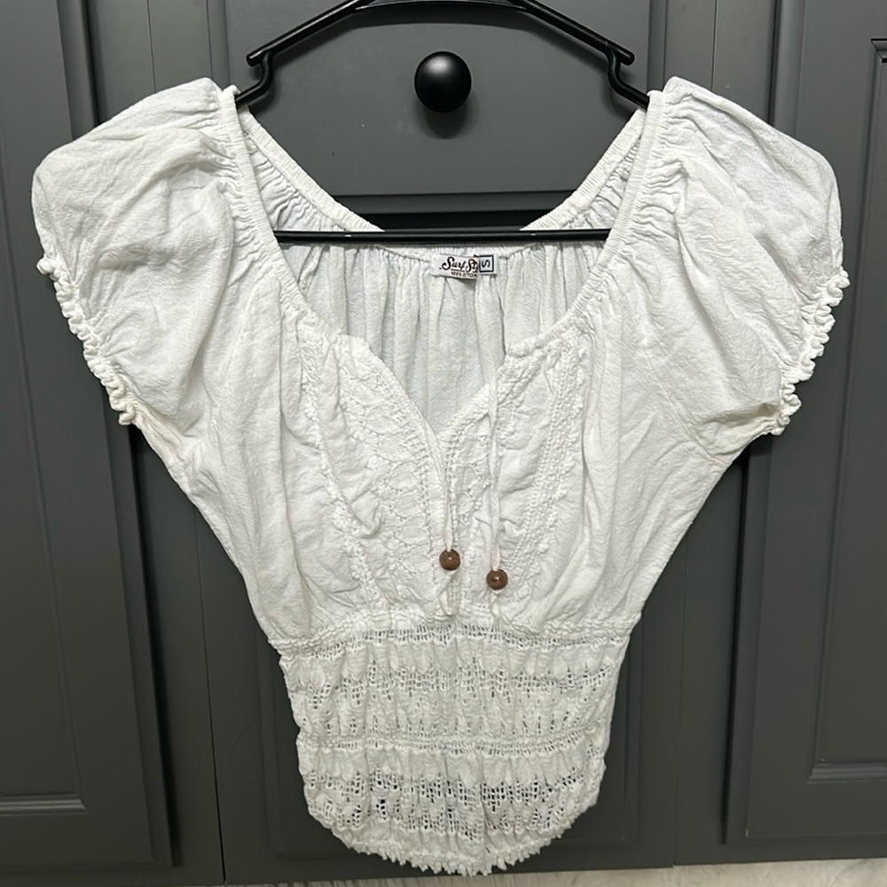 Surf Shop Crop Top (Juniors)